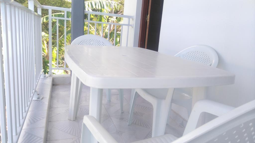 Duplex La Riviere Villa เดเอ ภายนอก รูปภาพ